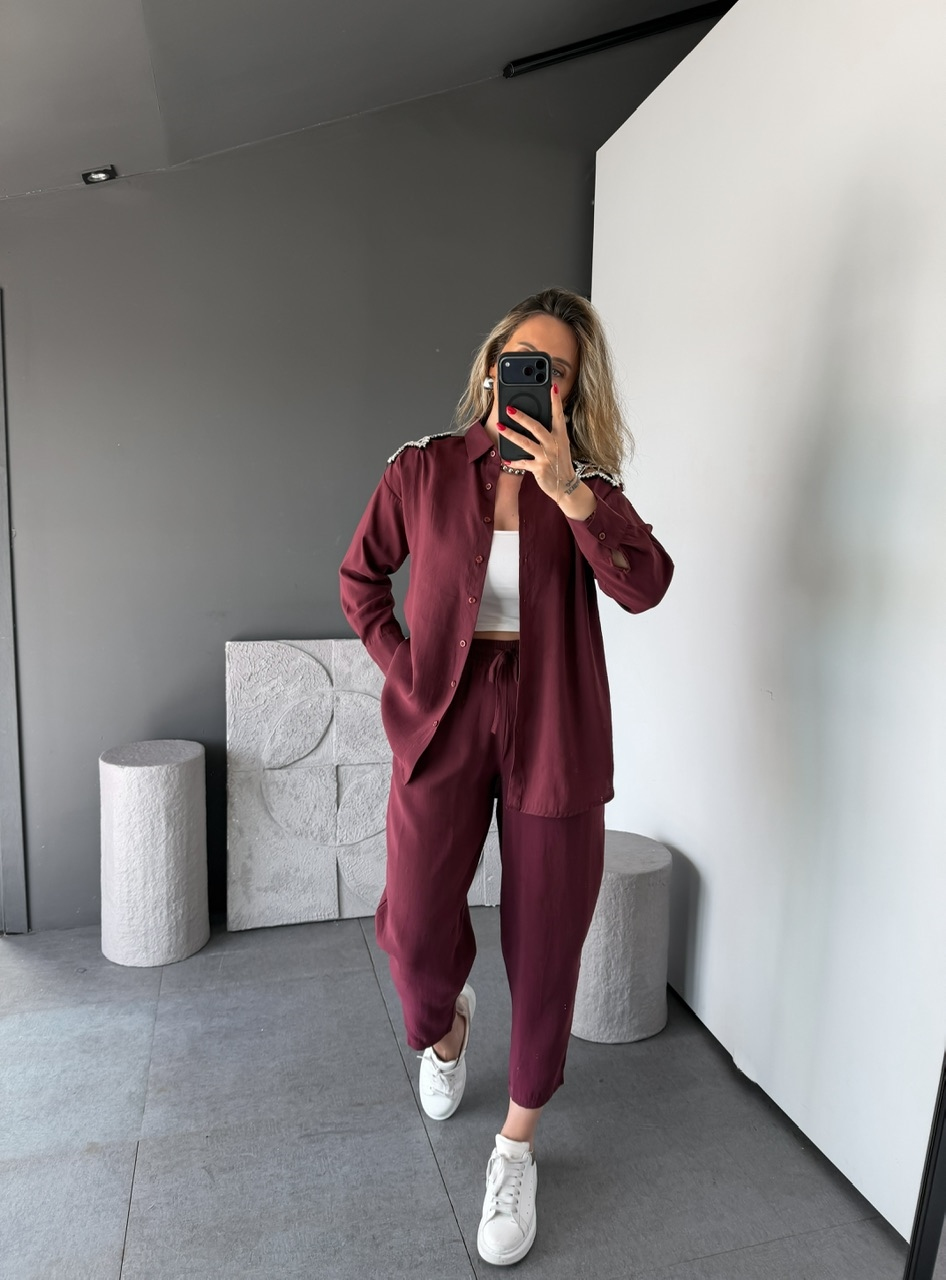Bordo Omuzları Yıldız Taşlı Tensel Takım