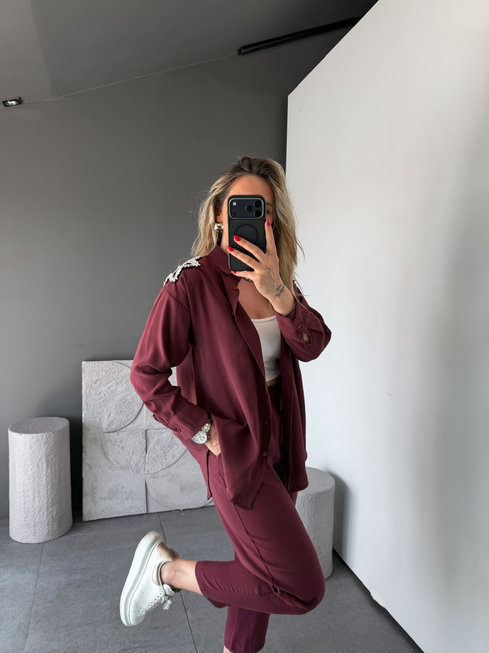 Bordo Omuzları Yıldız Taşlı Tensel Takım