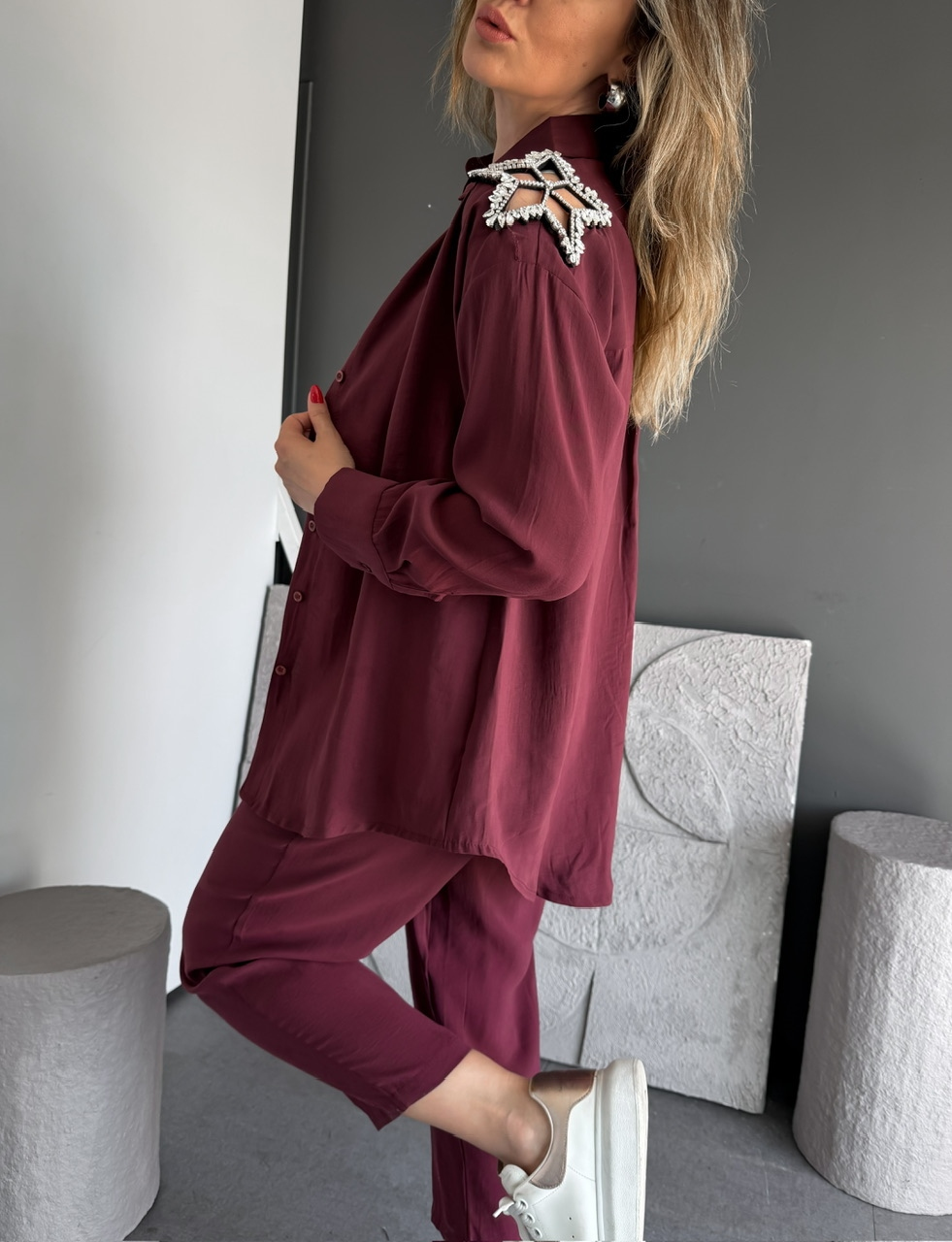 Bordo Omuzları Yıldız Taşlı Tensel Takım