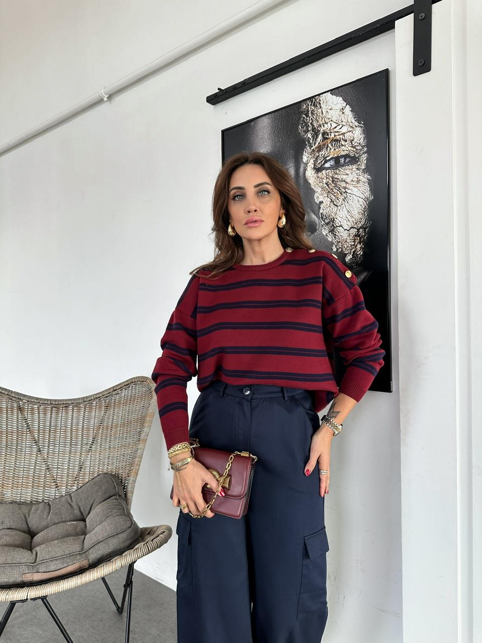 Bordo Omzu Düğmeli Kazak