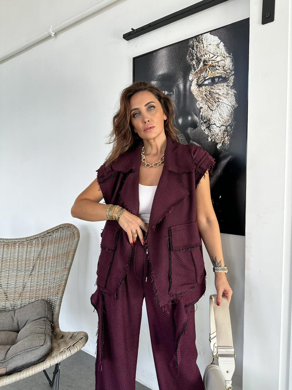 Bordo Sacaklı Yelekli Takım