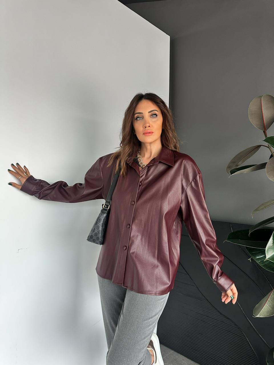 Bordo Sırt Dekolteli Deri Gömlek