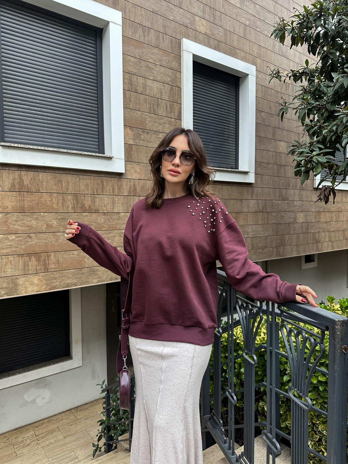 Bordo Taş İşlemeli Basic Sweatshirt