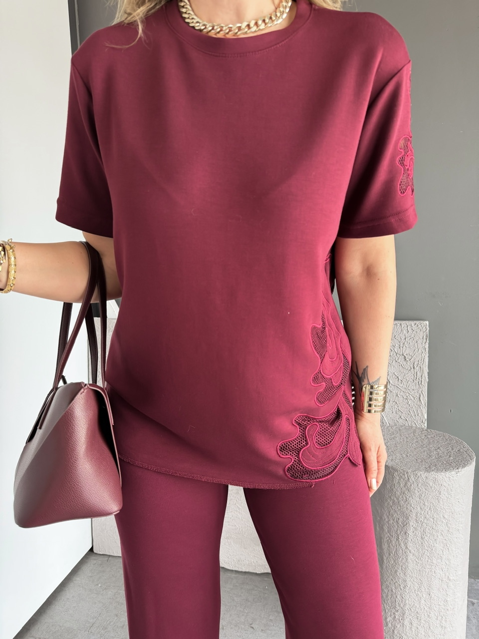 Bordo Tek Yanı Nakışlı Modal Takım