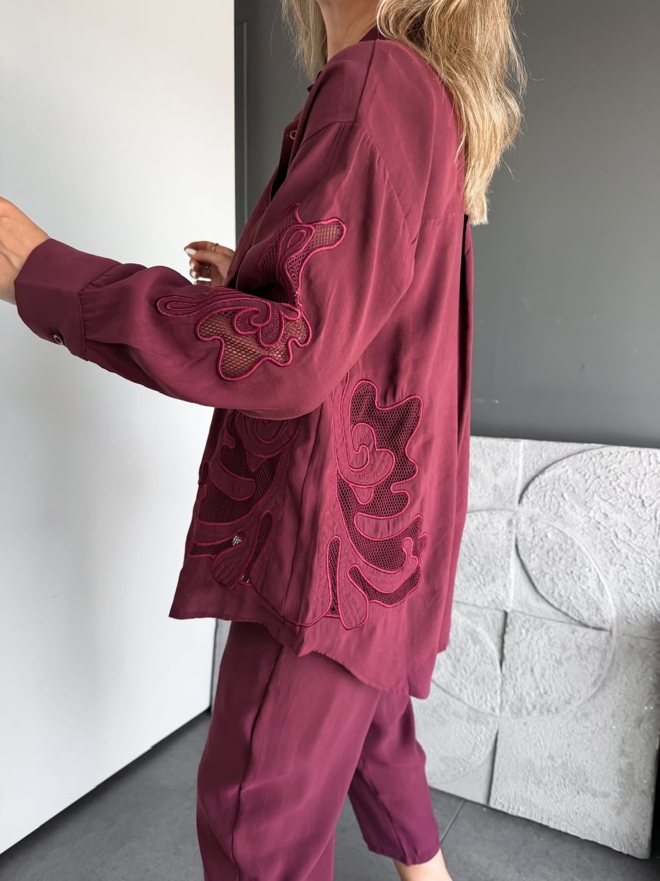 Bordo Tensel Nakışlı Gömlekli Takım