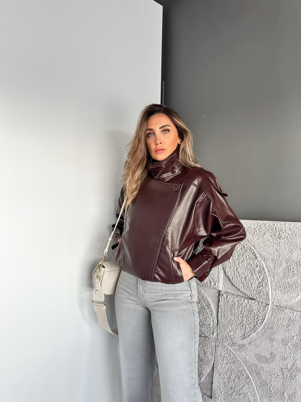Bordo Yakası Düğmeli Marka Model Deri Ceket