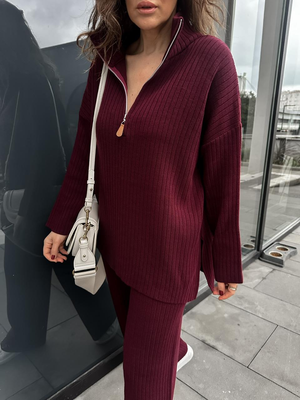 Bordo Yakası Fermuarlı Triko Takım