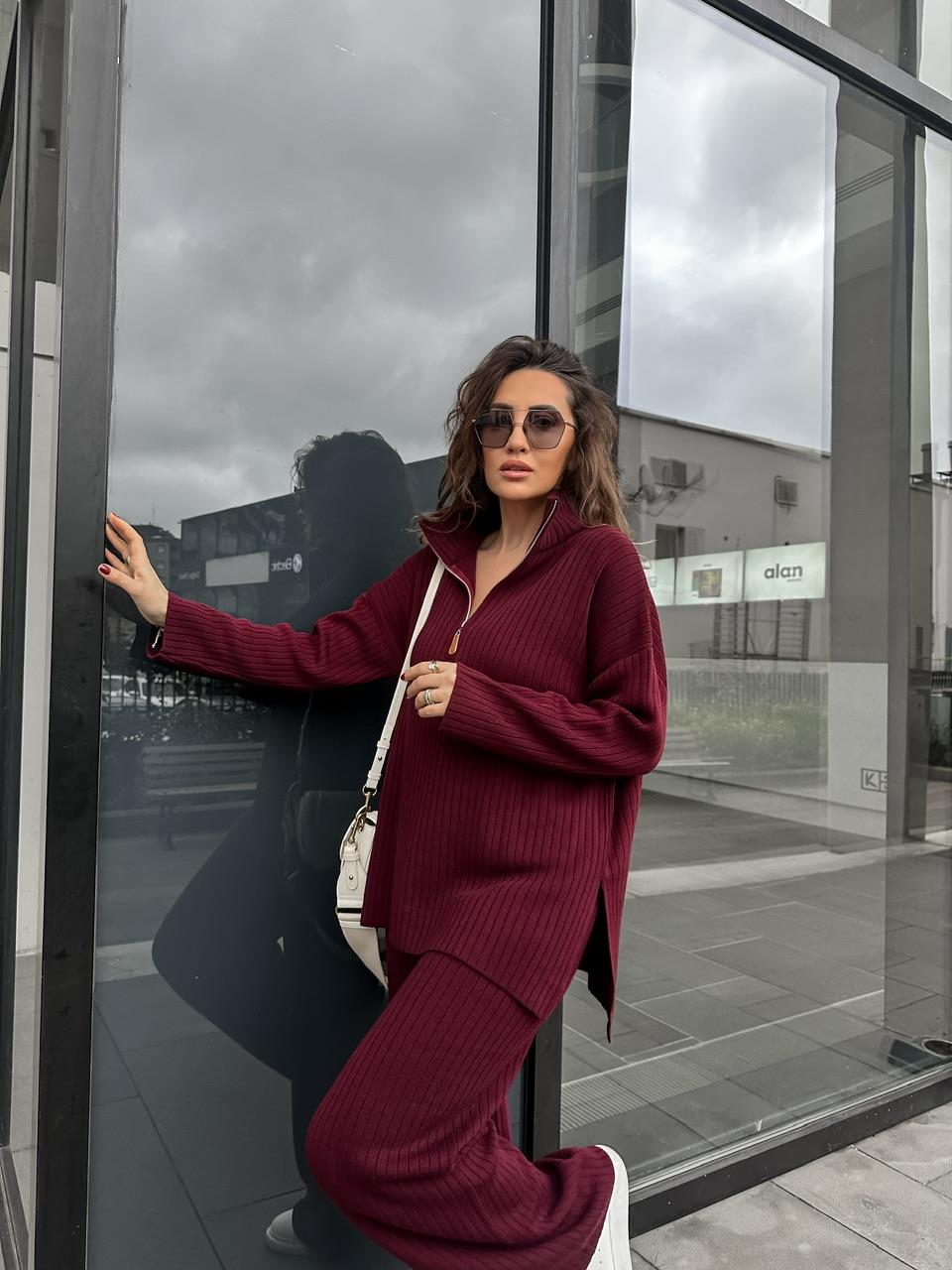 Bordo Yakası Fermuarlı Triko Takım