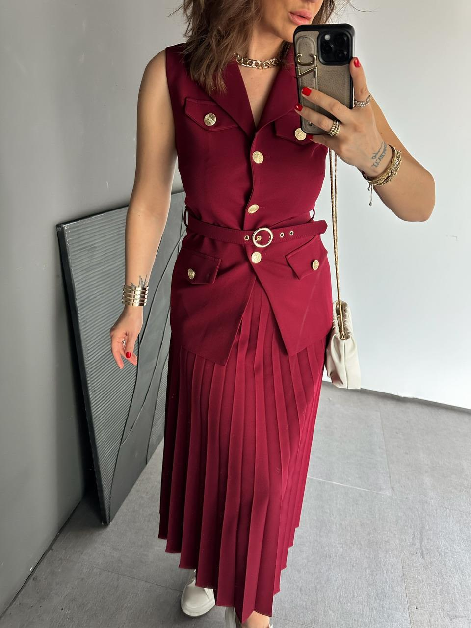 Bordo Yelekli Pilili Etekli Takım