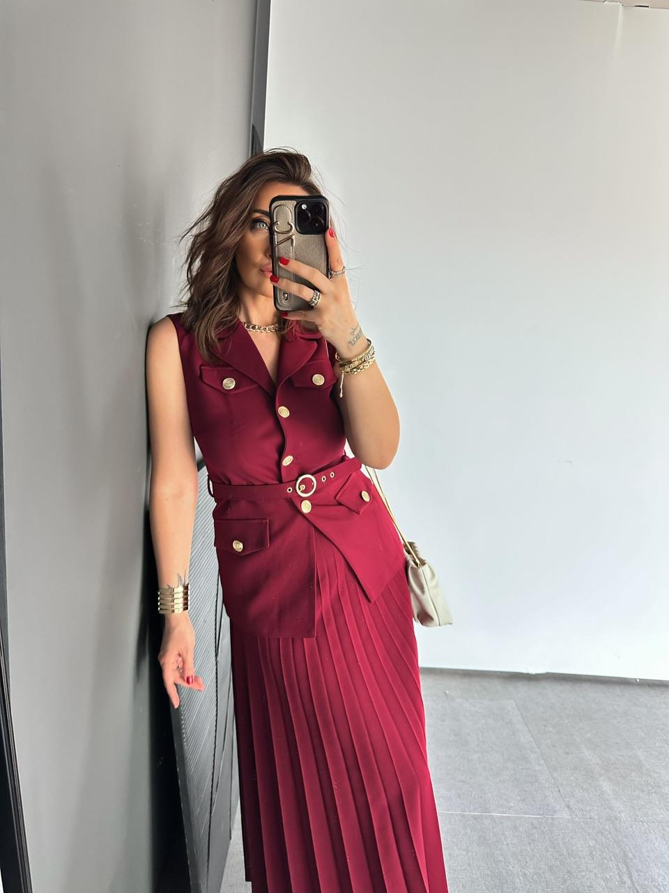 Bordo Yelekli Pilili Etekli Takım