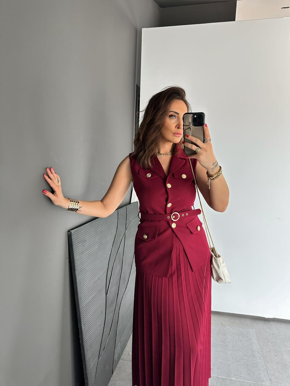 Bordo Yelekli Pilili Etekli Takım