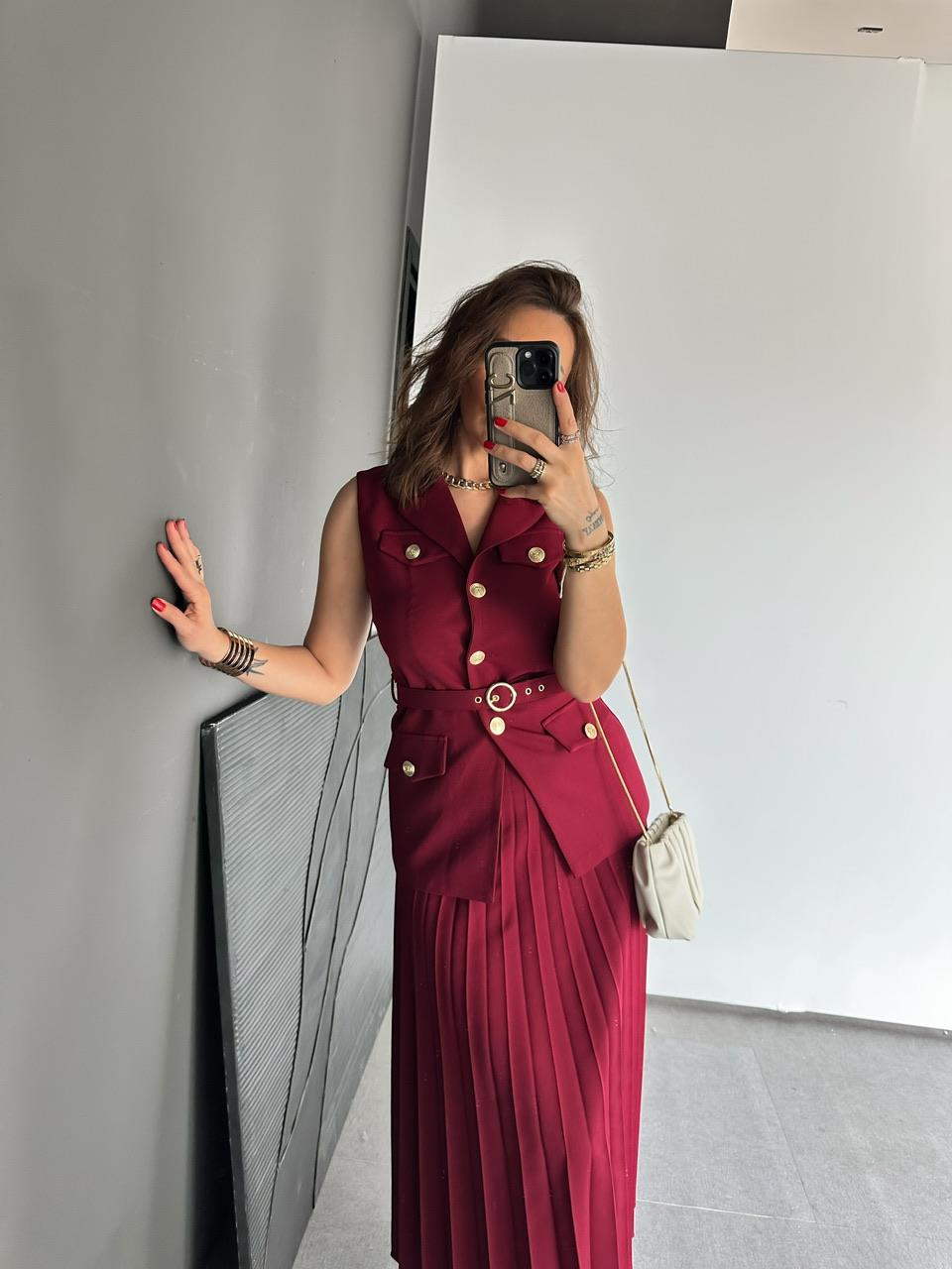 Bordo Yelekli Pilili Etekli Takım