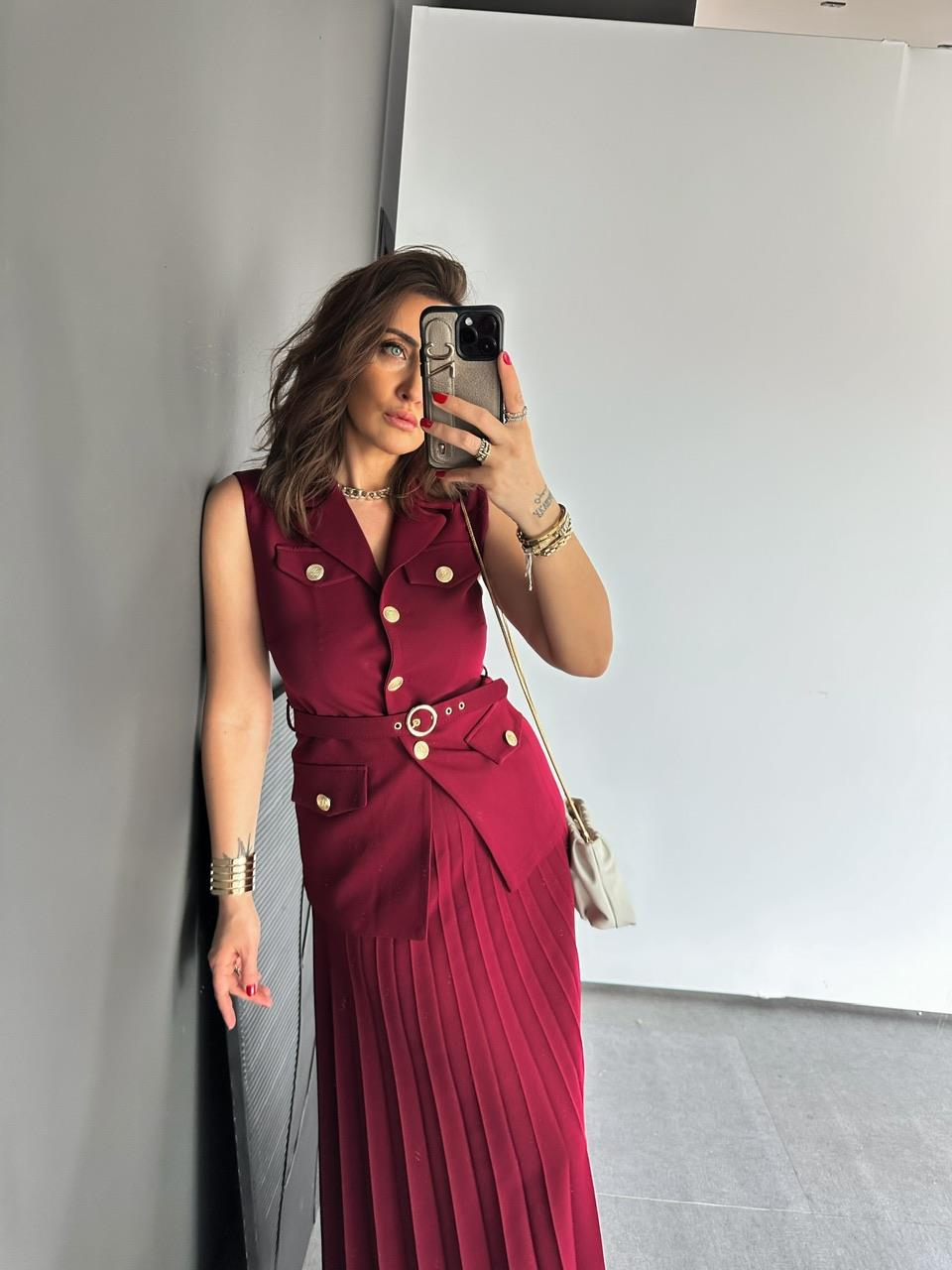 Bordo Yelekli Pilili Etekli Takım