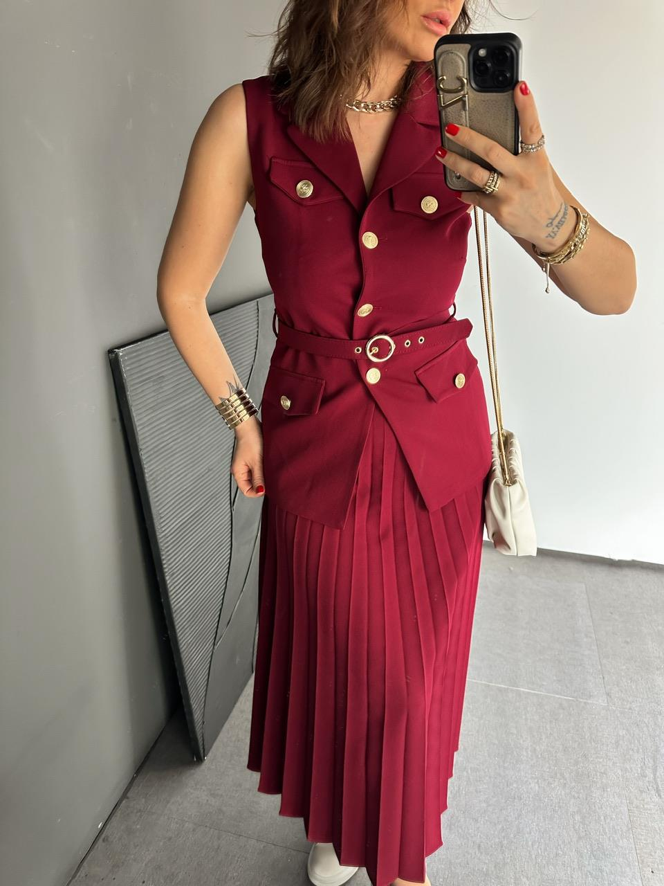 Bordo Yelekli Pilili Etekli Takım