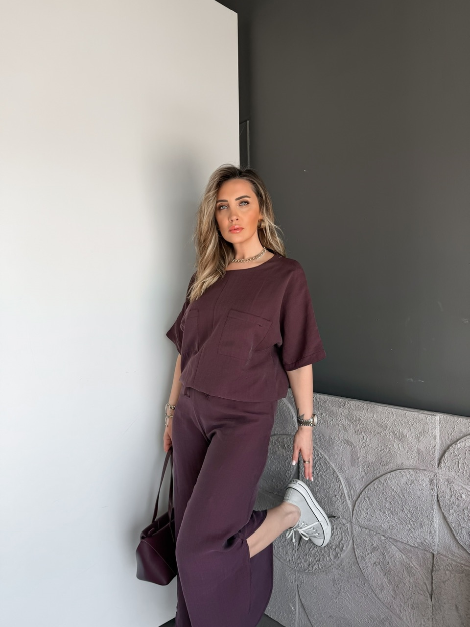 Bordo Yırtmaç Detaylı Beli Büzgülü Takım