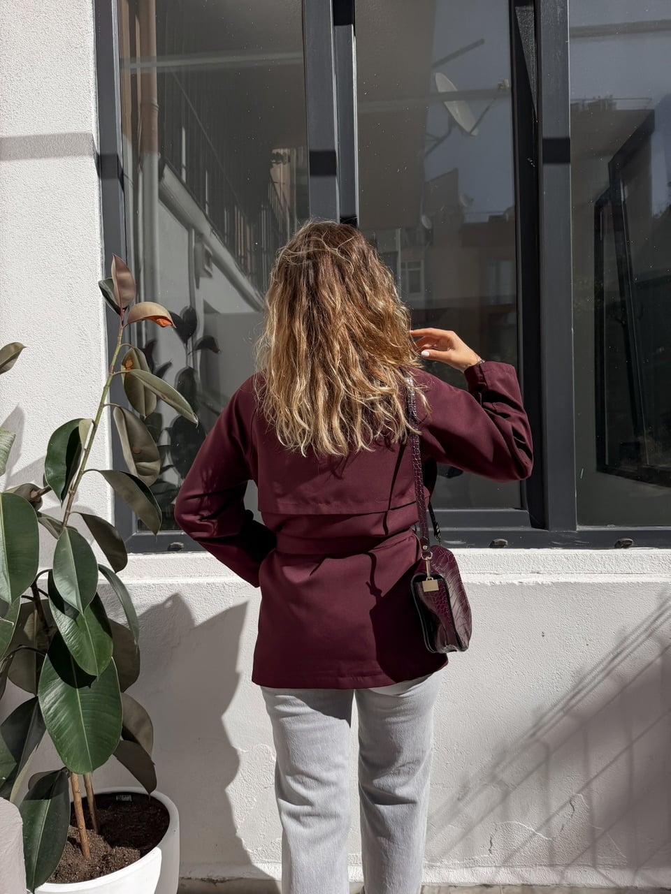 Bordo Yüksek Yaka Kuşaklı Trençkot