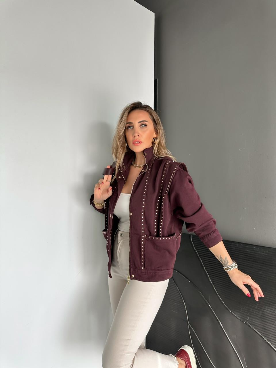 Bordo Zımbalı Omuz Detaylı Tasarım Ceket