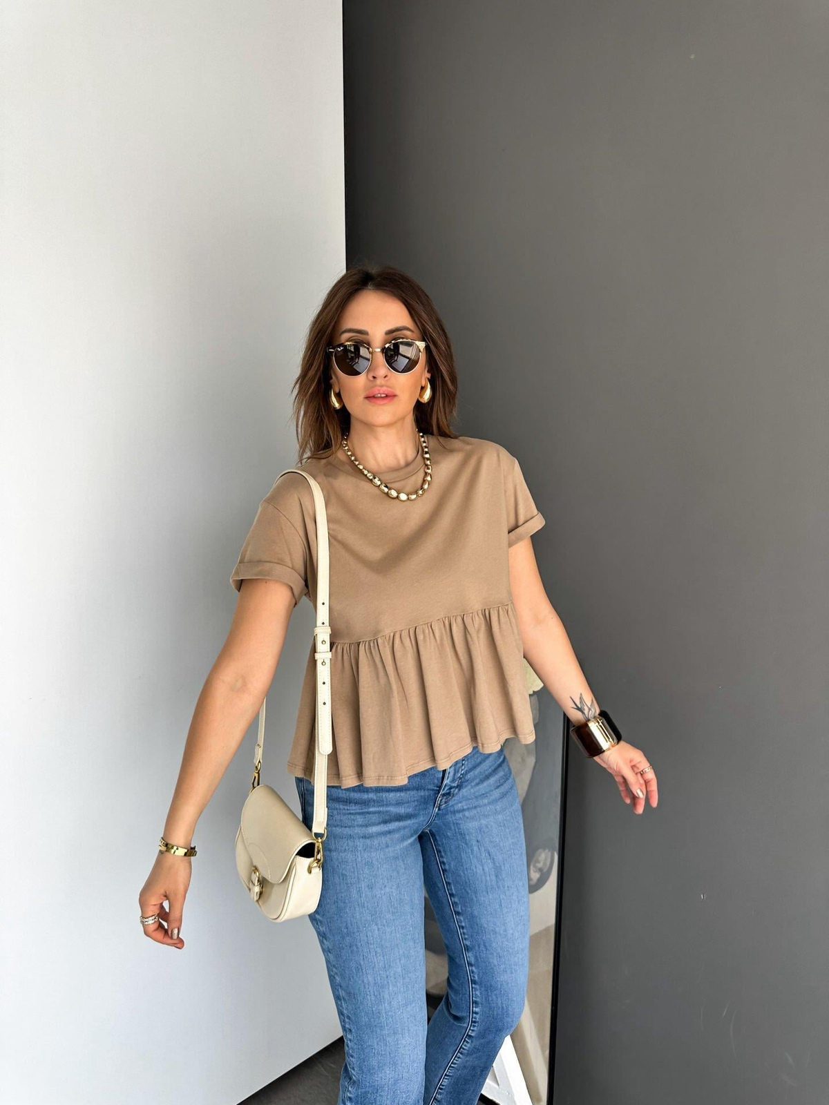 Camel Beli Volanlı Cotton Tshirt
