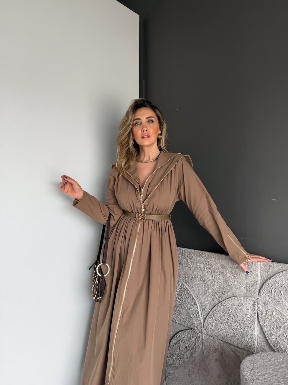 Camel Çift Fermuarlı Kemerli Elbise