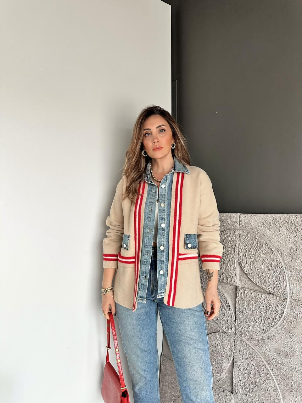 Camel Kırmızı Şeritli Kot Parçalı Hırka
