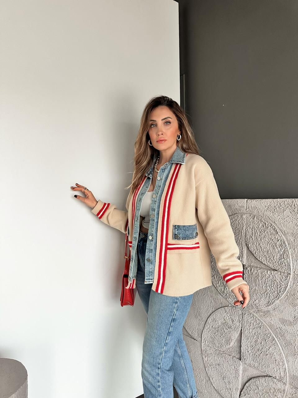 Camel Kırmızı Şeritli Kot Parçalı Hırka