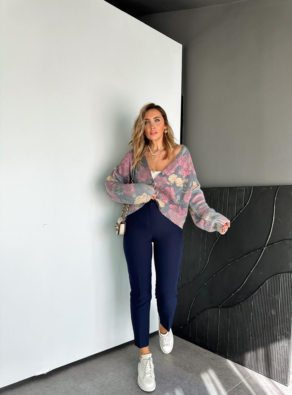 Çok Renkli Çiçek Desen Hırka