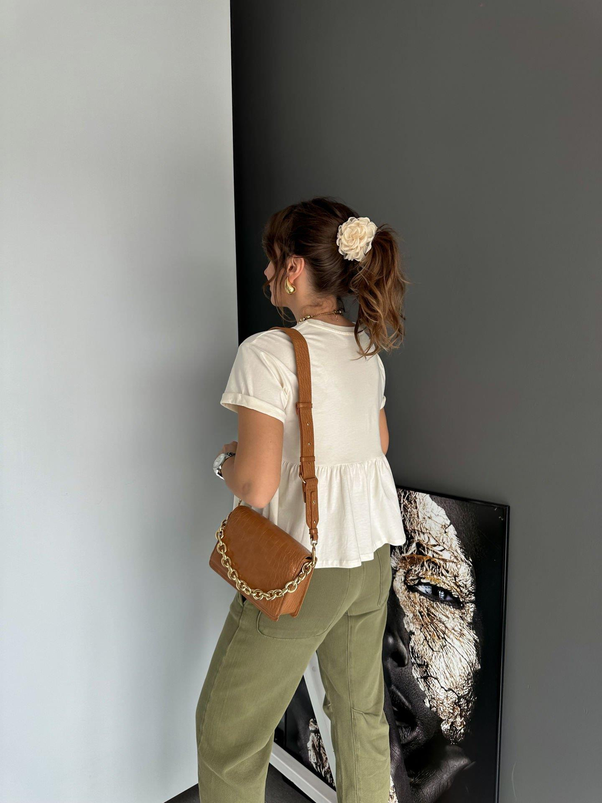 Ekru Beli Volanlı Cotton Tshirt