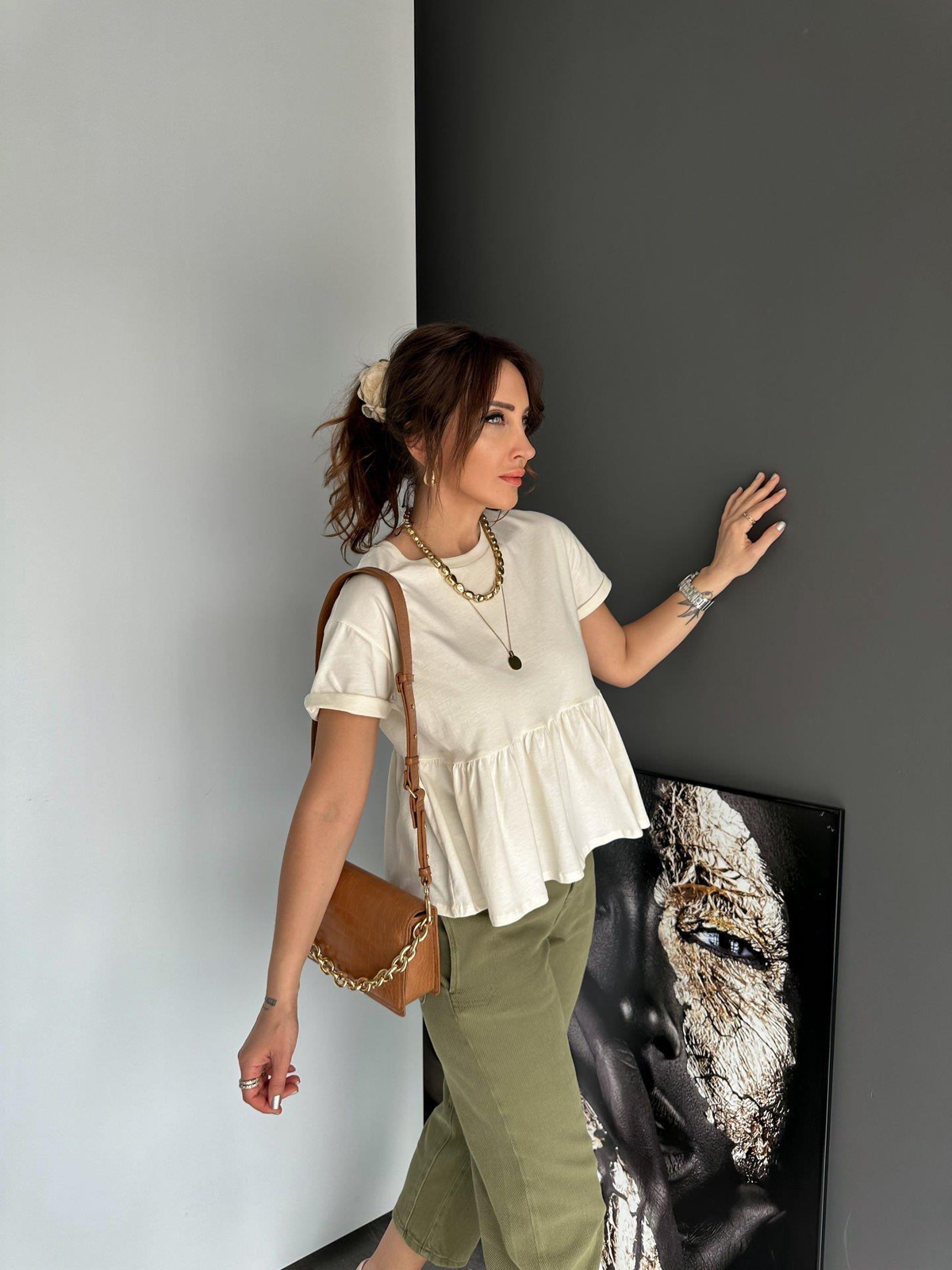 Ekru Beli Volanlı Cotton Tshirt