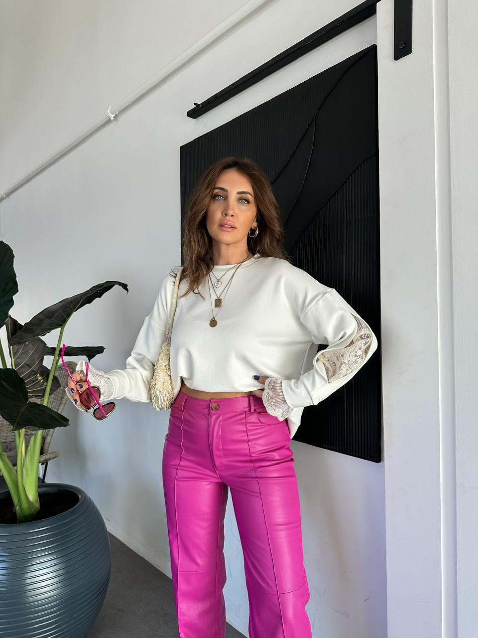 Ekru Kolları Dantelli Sweatshirt