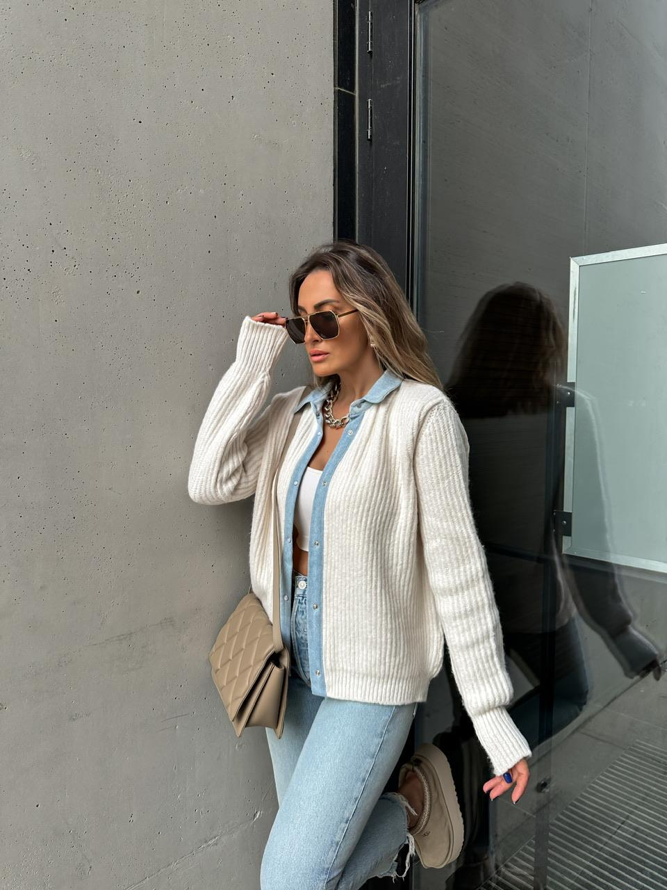 Ekru Kot Detaylı Çıtçıtlı Hırka