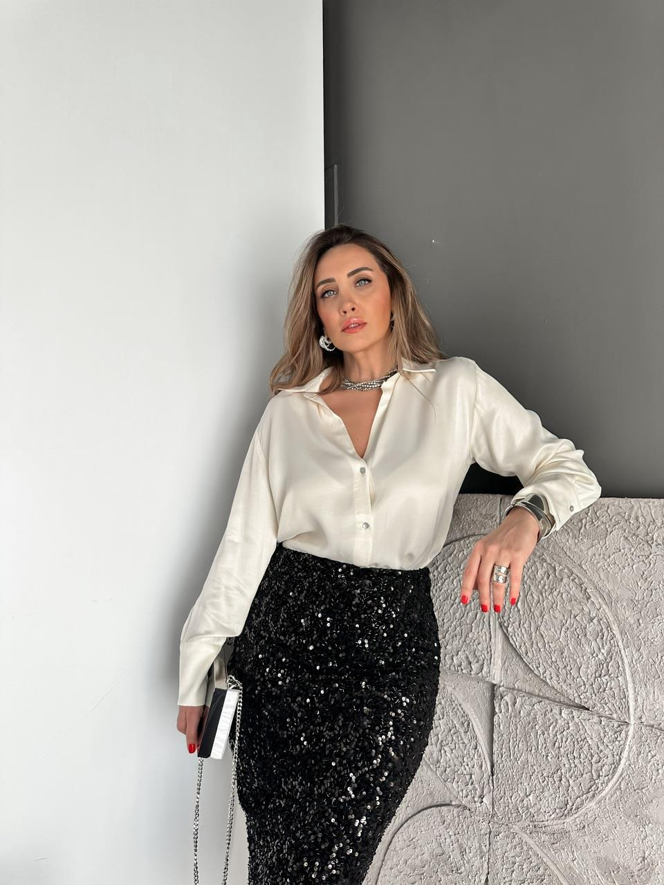 Ekru Saten Sedef Düğmeli Şık Gömlek