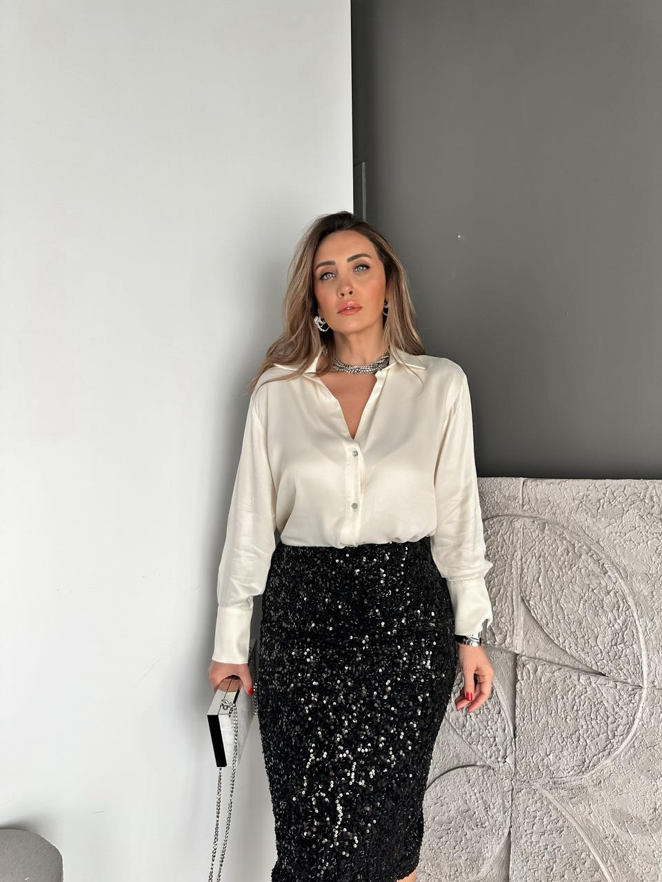 Ekru Saten Sedef Düğmeli Şık Gömlek
