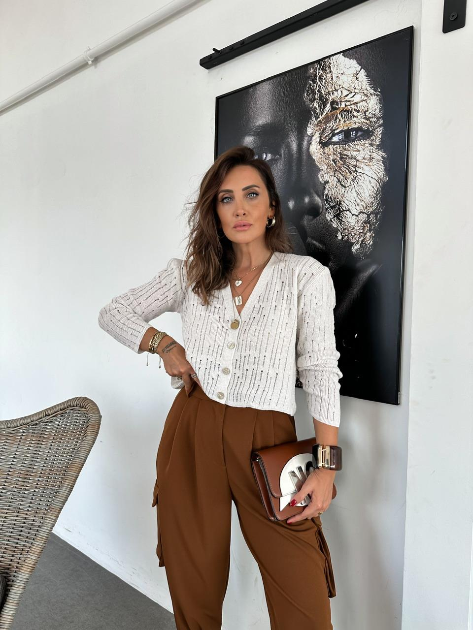 Ekru Sedef Düğmeli İnce Hırka