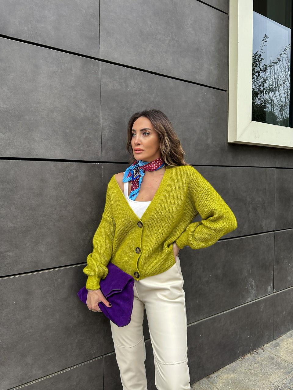 Fıstık Yeşili Basic Hırka
