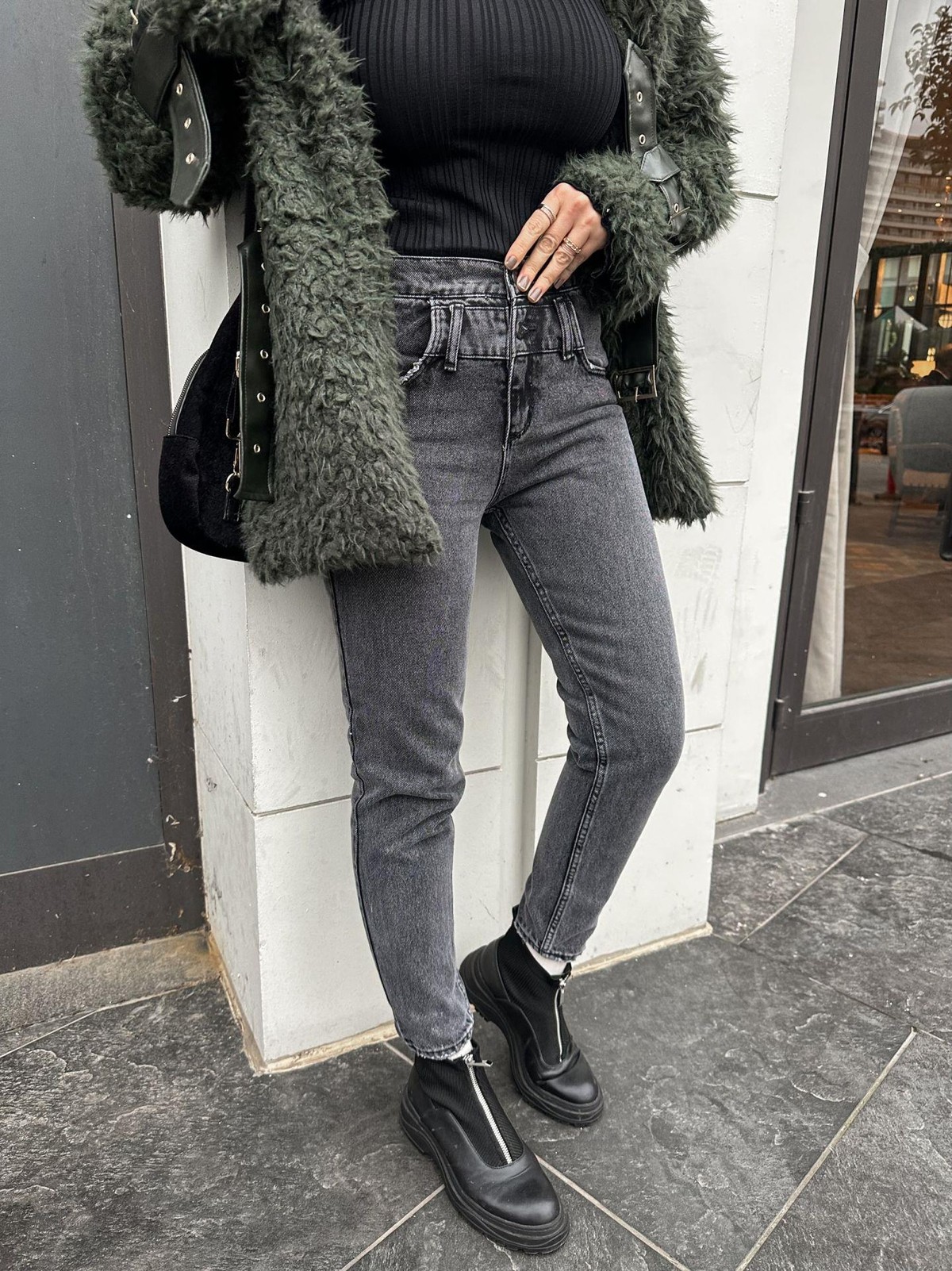 Füme Bel Detaylı Dar Paça Jean
