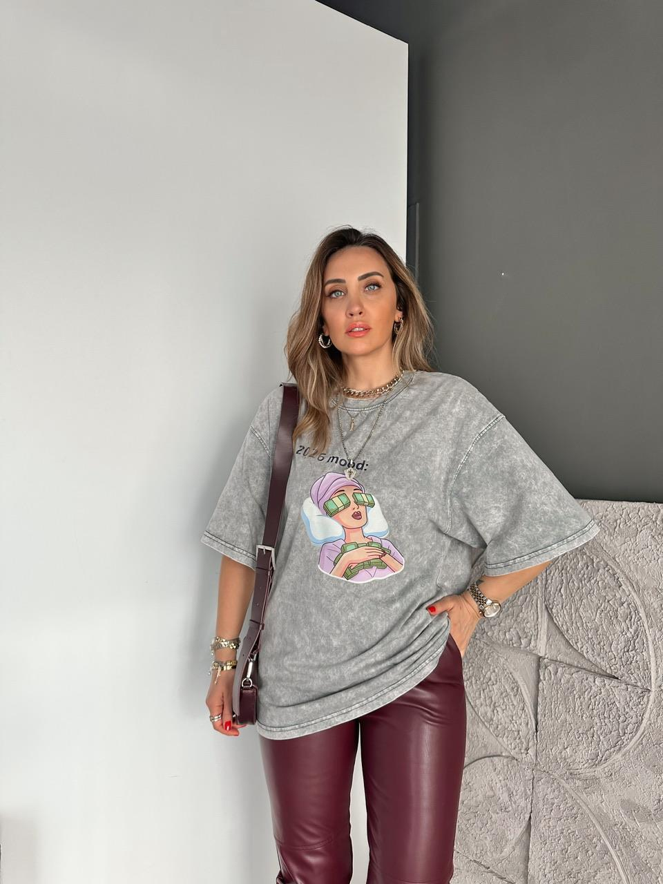 Gri 2026 Mood Yıkamalı Tshirt