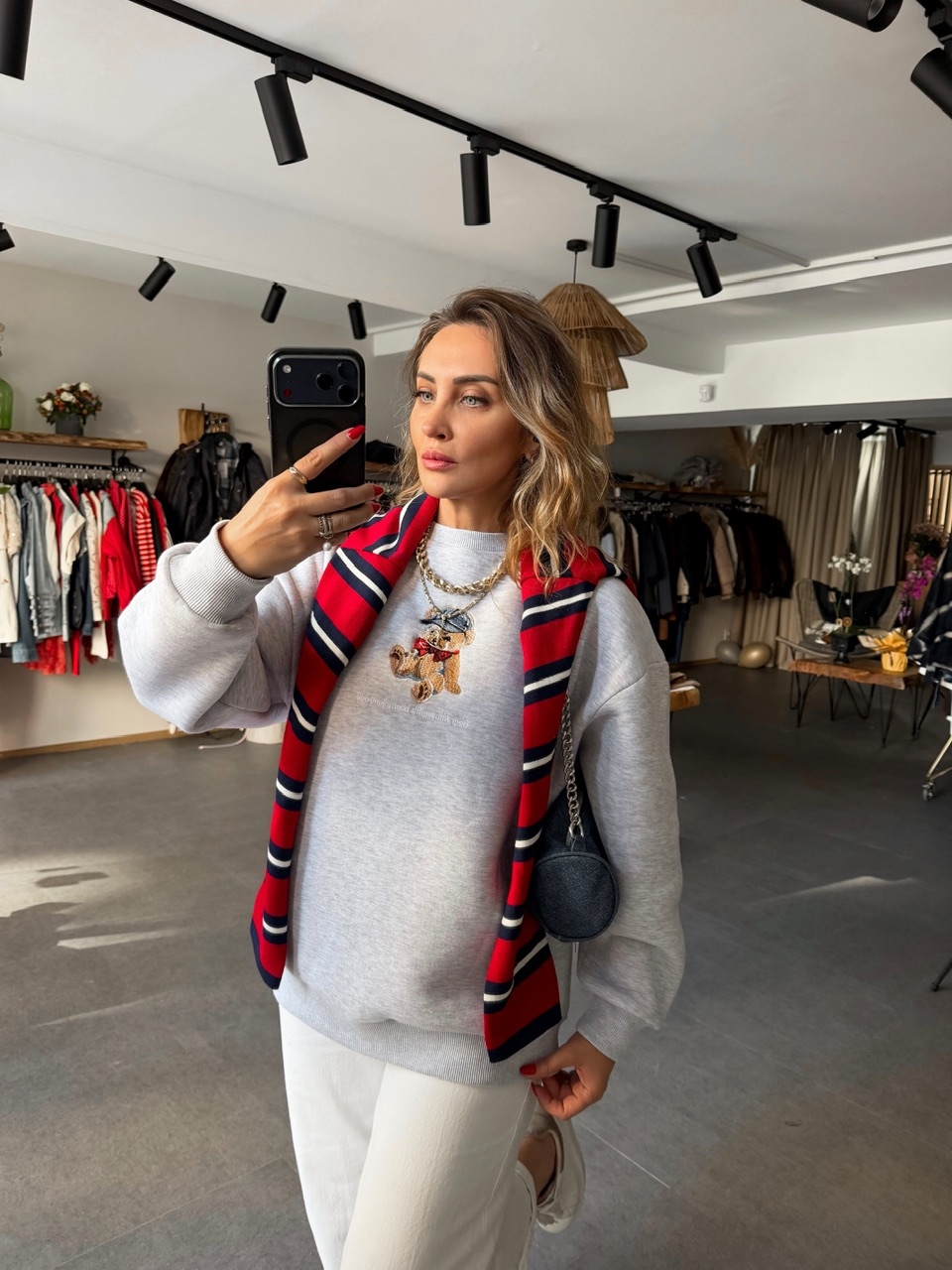 Gri Ayıcık Figürlü Orijinal Sweatshirt