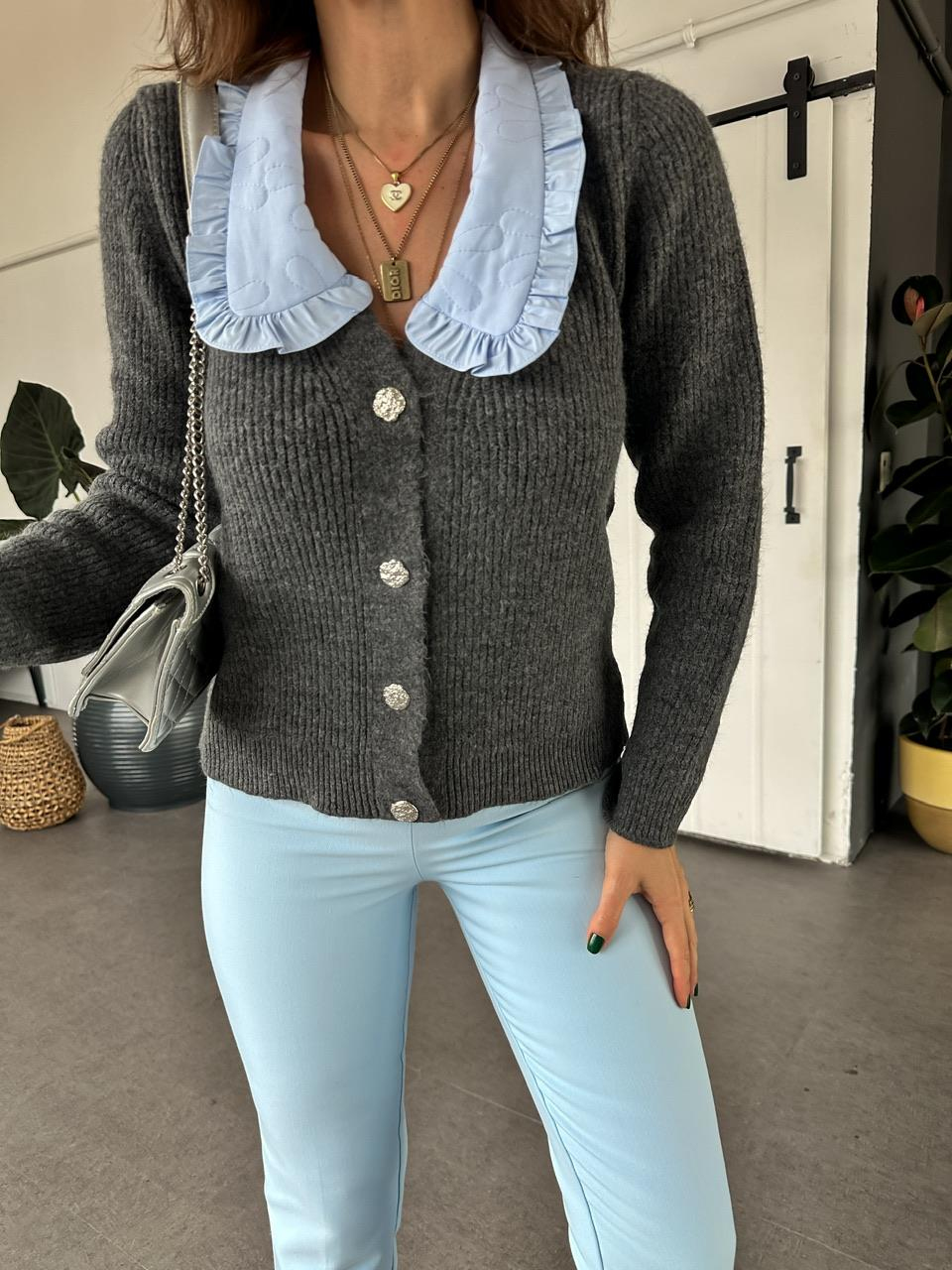 Gri Bebe Yaka Hırka 