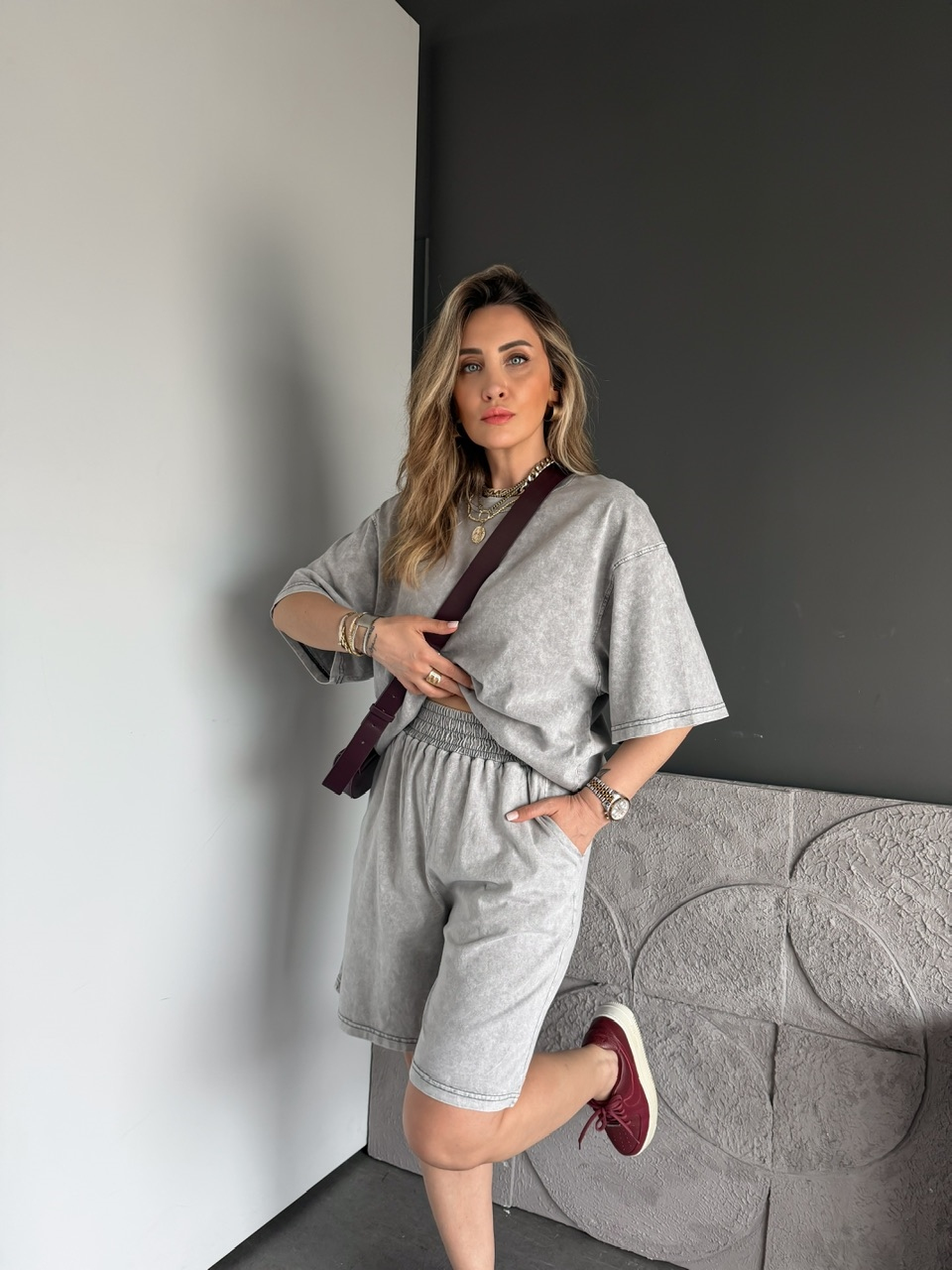 Gri Bermuda Şortlu Yıkamalı Takım