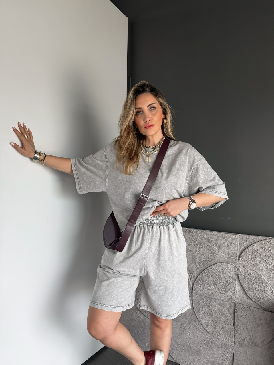 Gri Bermuda Şortlu Yıkamalı Takım
