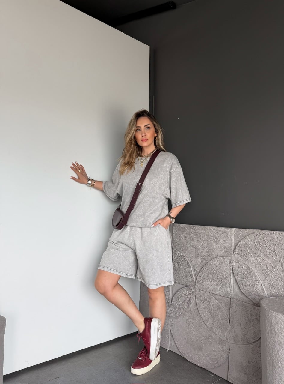 Gri Bermuda Şortlu Yıkamalı Takım