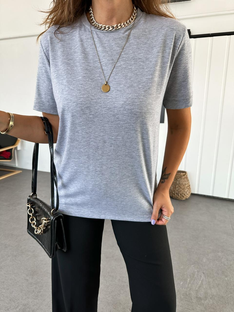 Gri Bisiklet Yaka Premium Tshirt