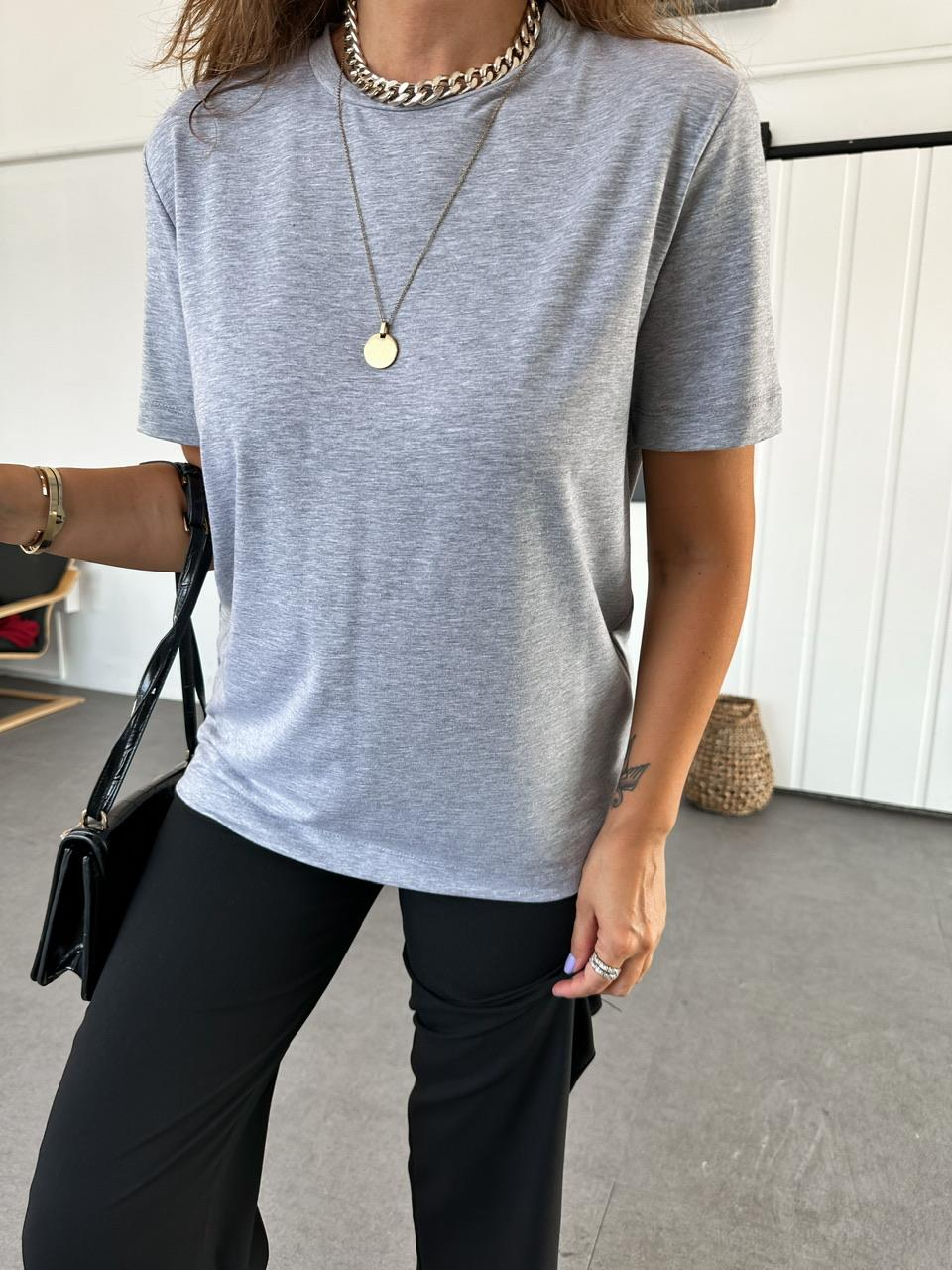 Gri Bisiklet Yaka Premium Tshirt