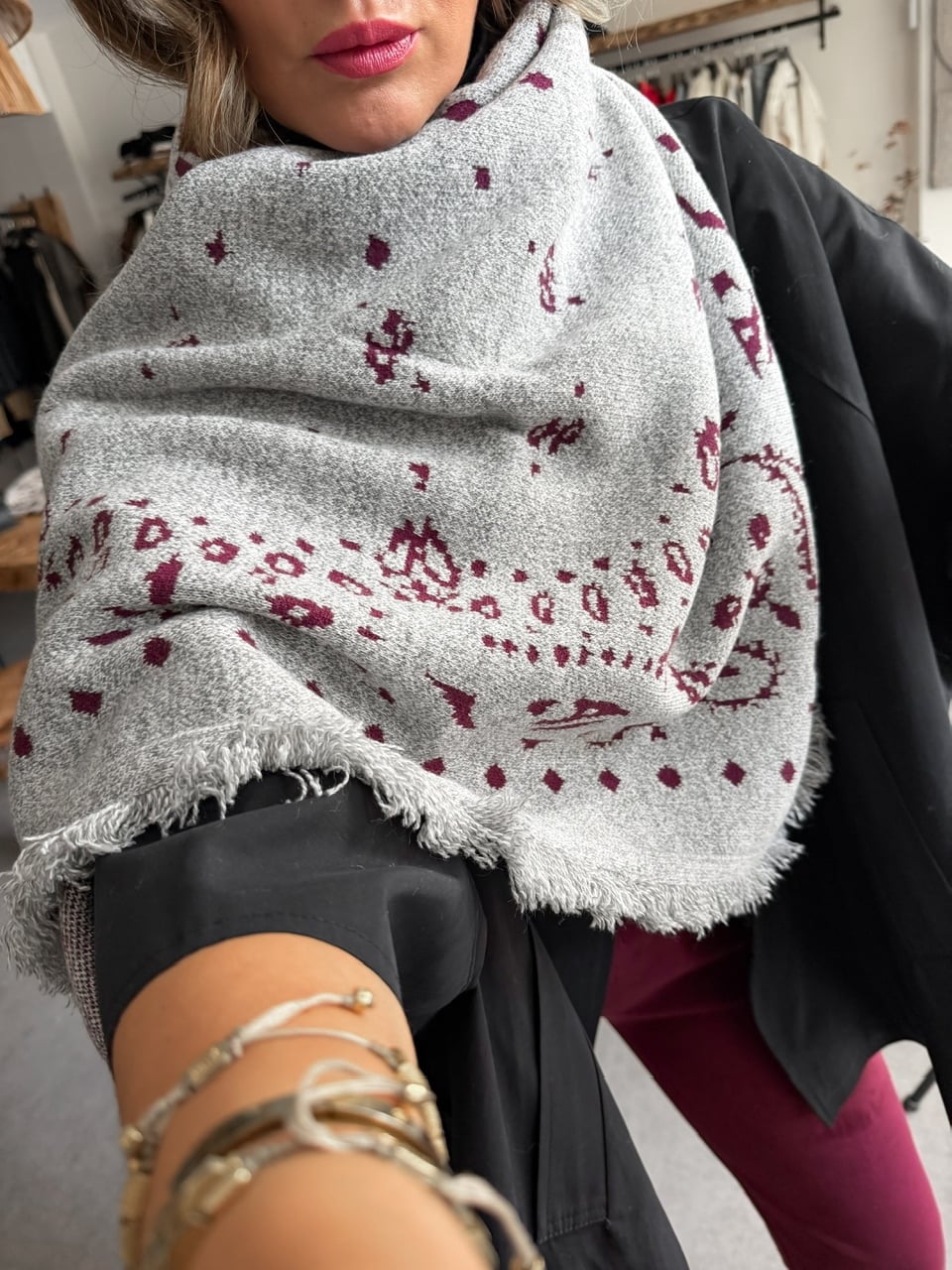 Gri Bordo Şal Desenli Atkı