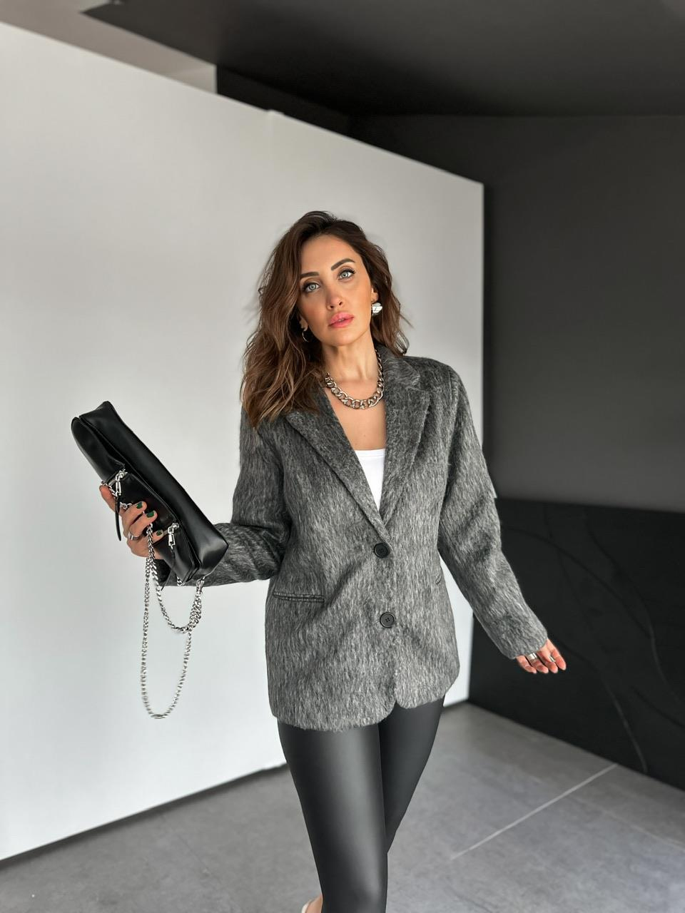 Gri Cepli Dokulu Blazer Ceket