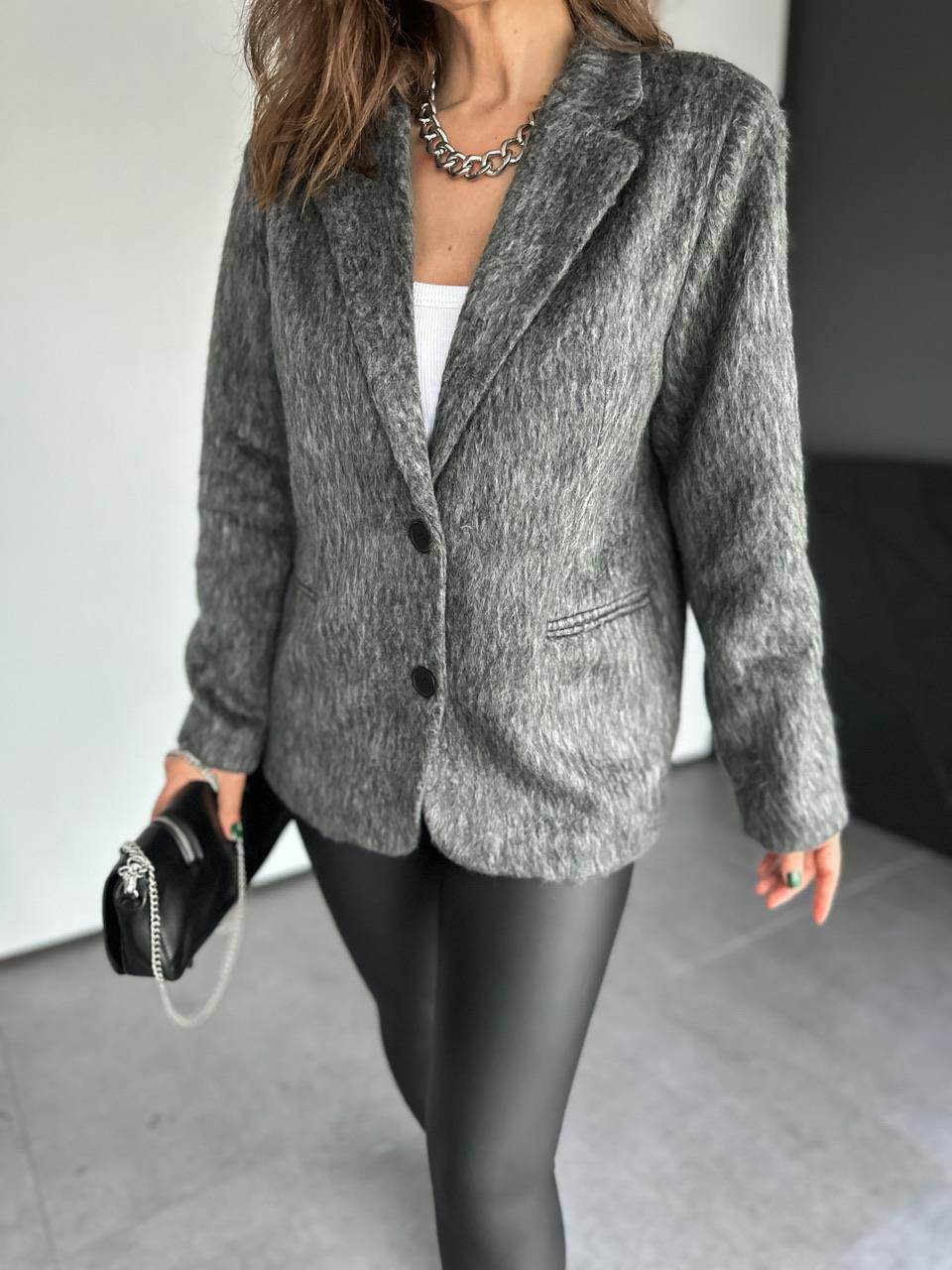 Gri Cepli Dokulu Blazer Ceket