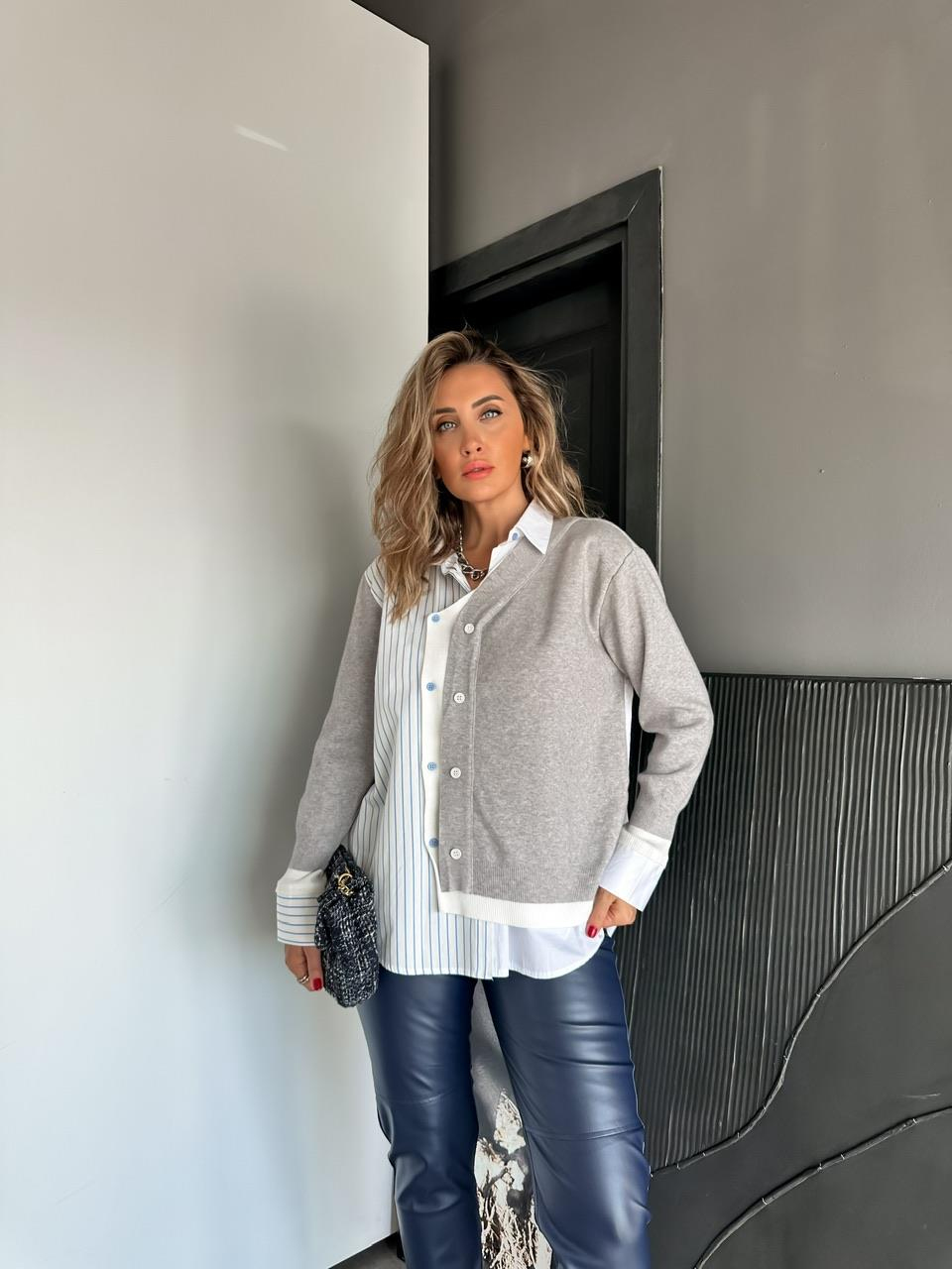 Gri Çizgili Gömlek Detaylı Hırka