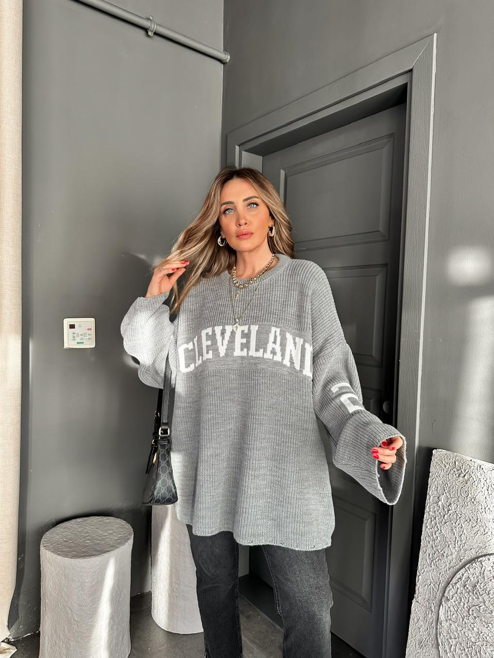Gri Cleveland Salaş Kazak