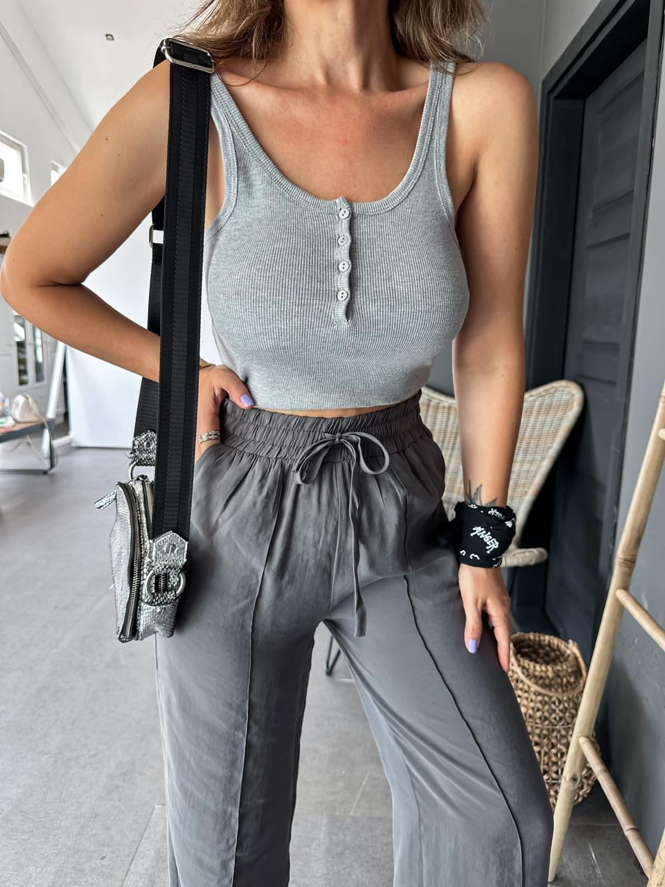 Gri Düğmeli Cotton Atlet