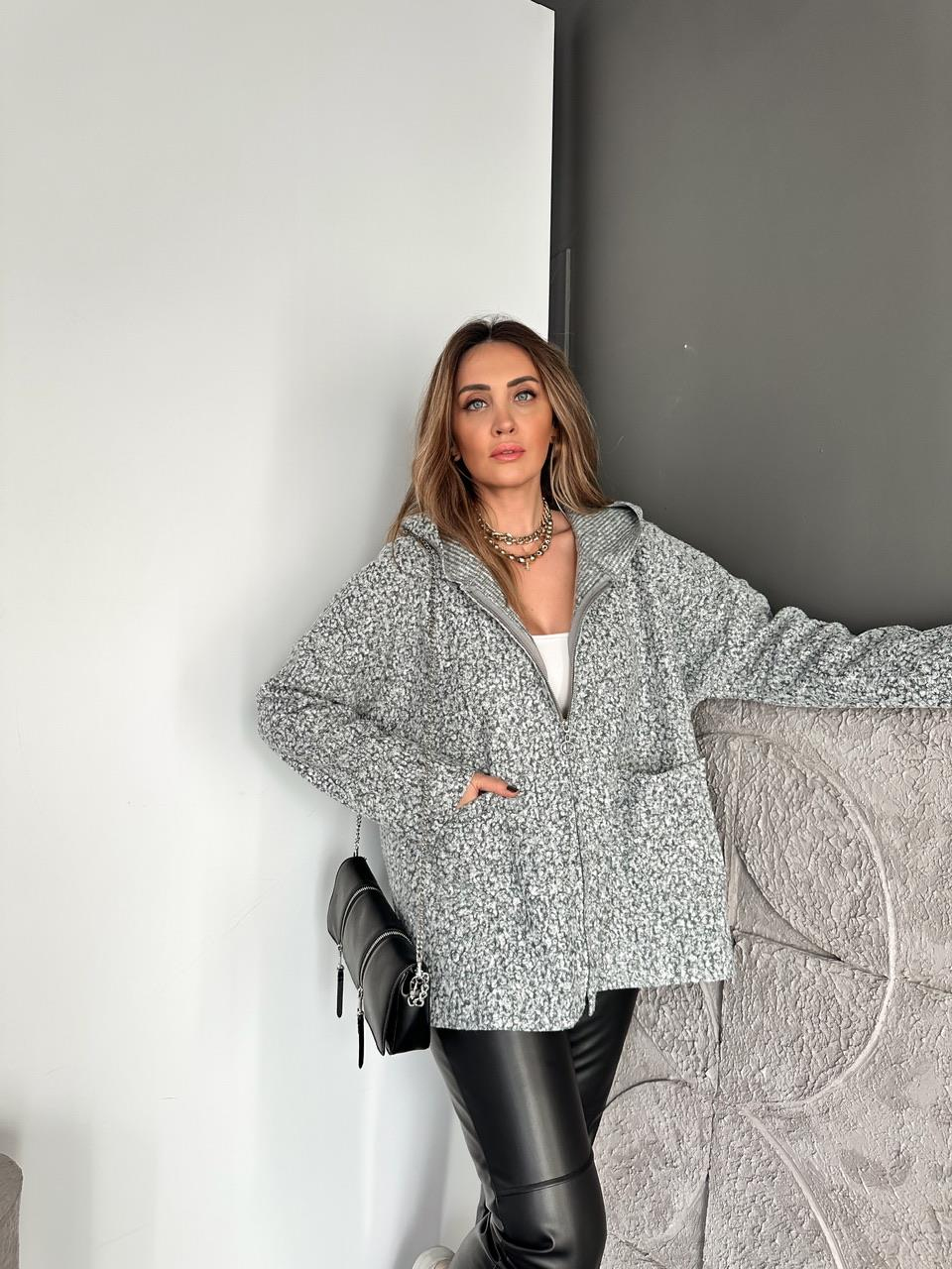 Gri Kapşonlu Fermuarlı Buklet Kaban